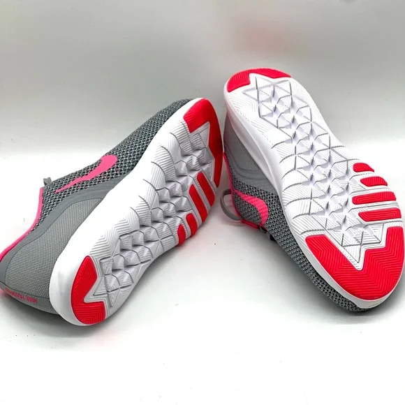 Nike Gray and Pink Athletic Shoes with Flex Technology - Picture 3 of 3